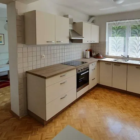 Apartma Tia Lejlighed Grosuplje
