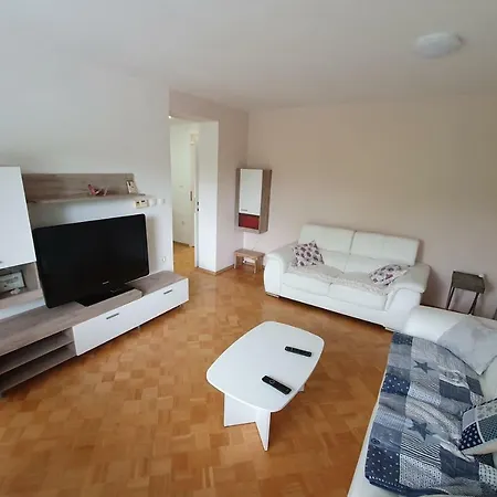 Apartma Tia Гросупле